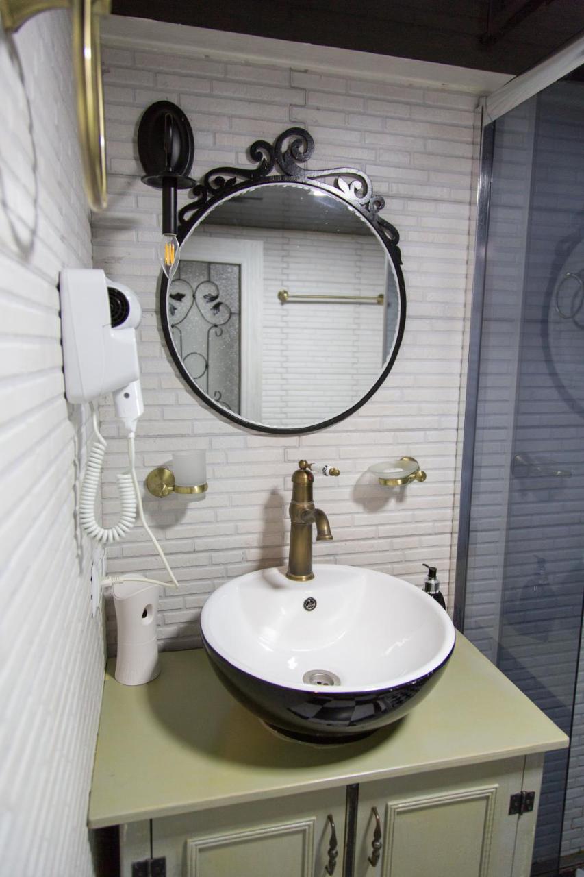 Apartament On Aghmashenebeli 26 Tbiliszi Kültér fotó