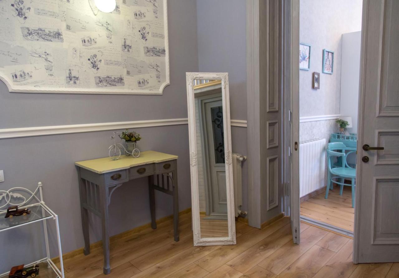 Apartament On Aghmashenebeli 26 Tbiliszi Kültér fotó